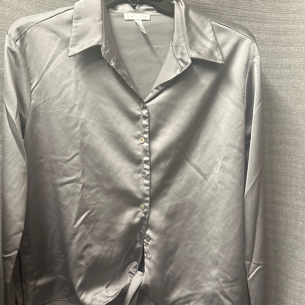 Leith Women's Metallic Gray Button Down Shirt